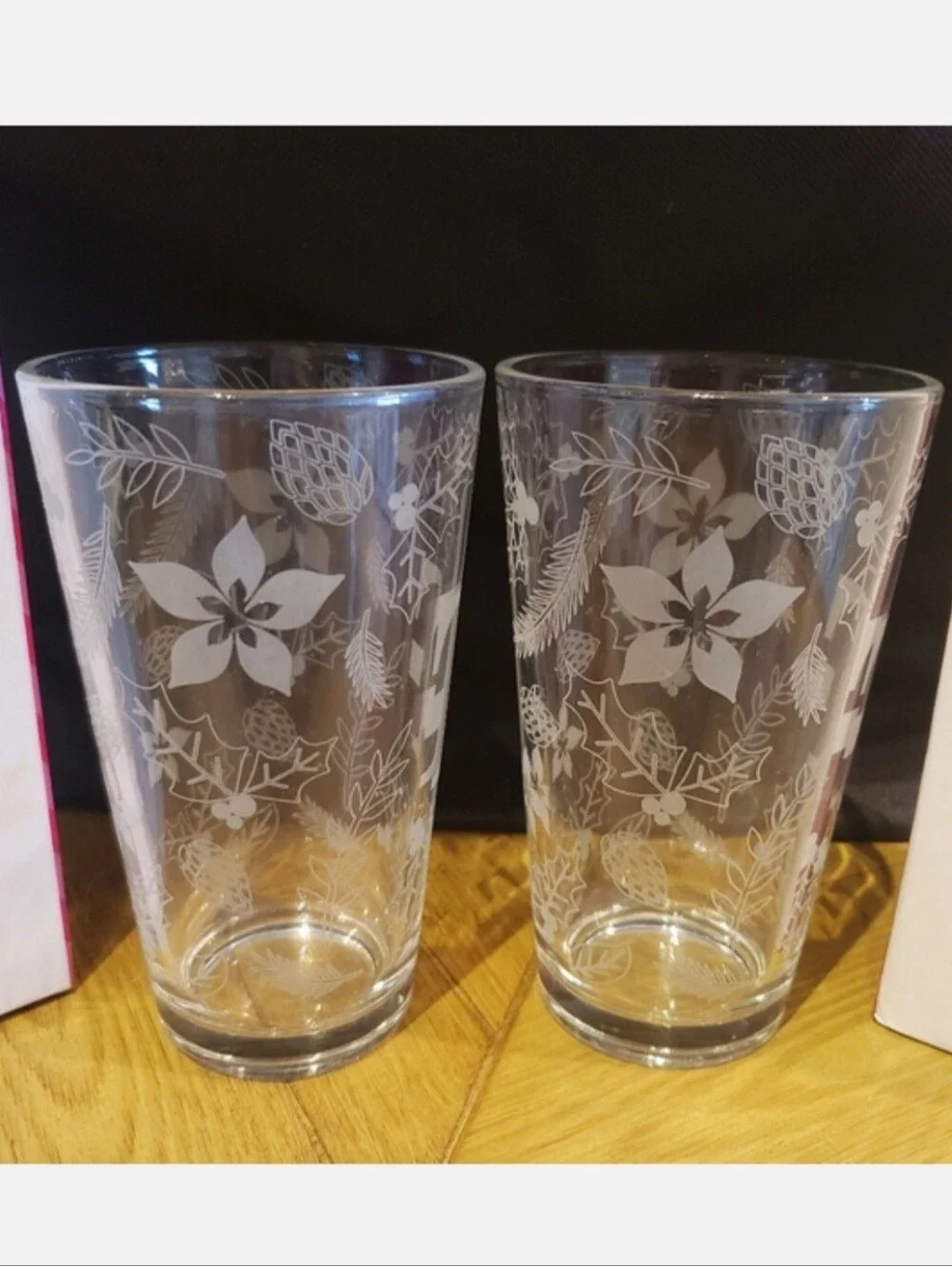 🎁 Set of 2 T-Mobile Holiday Collectible Etched 16oz Glasses (2023) NEW!